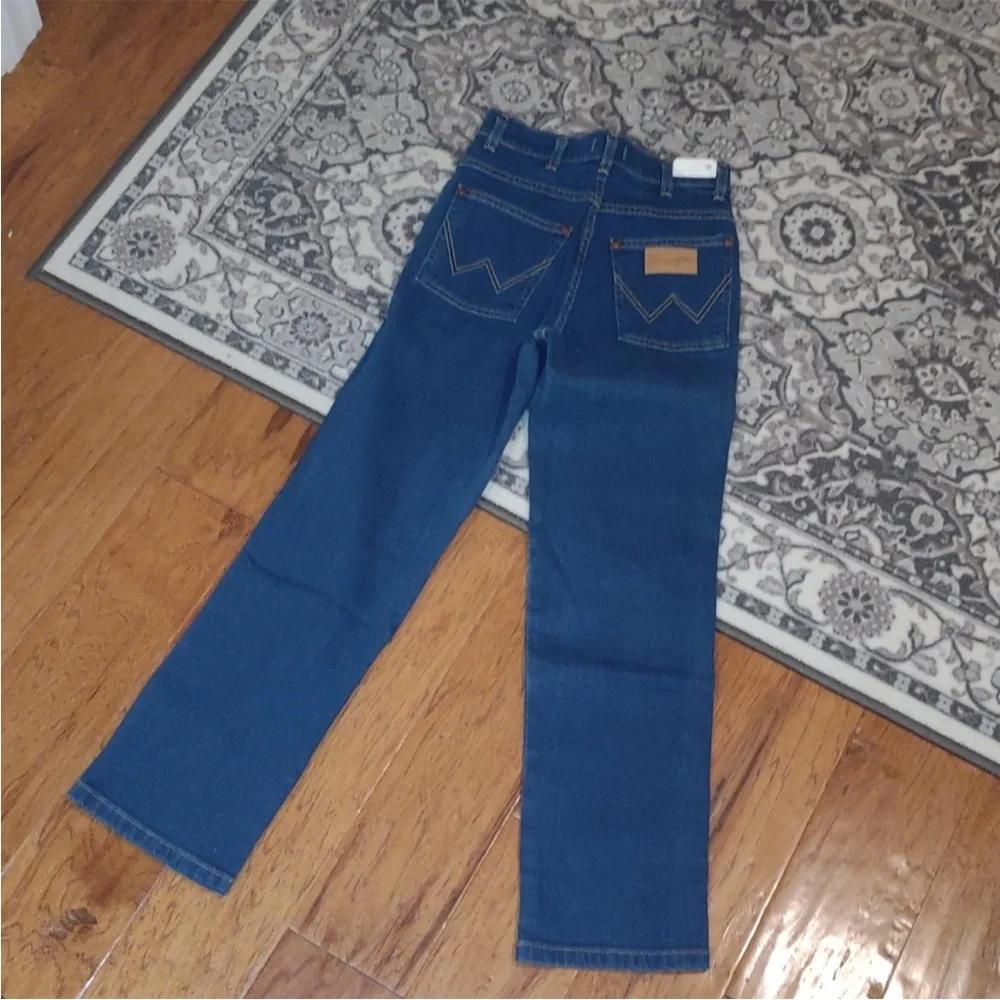 Wrangler Blue Jeans - Picture 7 of 8